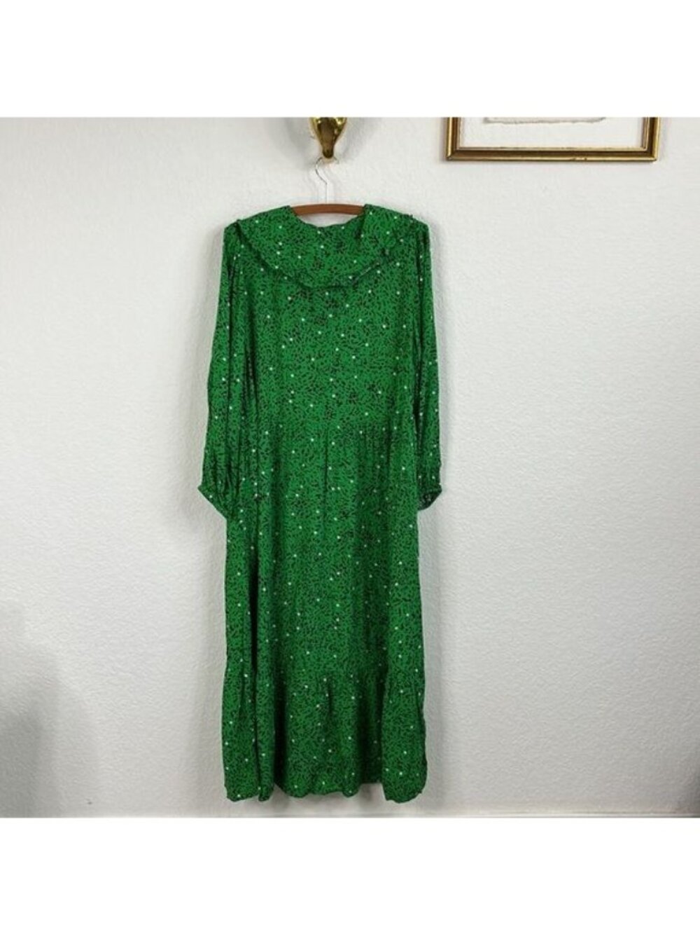 Who What Wear Balloon Sleeve Tiered Ruffle Collar Midi Dress - Picture 6 of 9